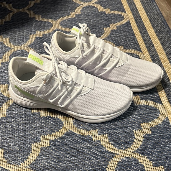Puma White and Green Athletic Men's Shoes - Picture 1 of 9